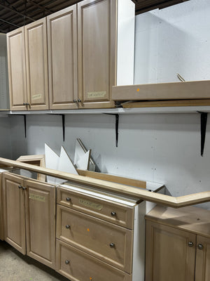 Maple Wood Kitchen Cabinet Set