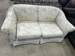 Classic Floral Loveseat