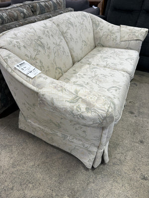 Classic Floral Loveseat