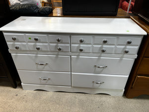 White 6-Drawer Dresser