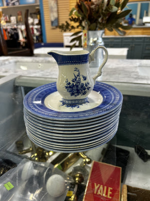 Vintage Churchill Out Of The Blue Set