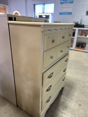 Vintage 5-Drawer Dresser
