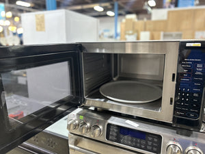 Panasonic Dimension 4 Genius® Microwave/Convection Oven