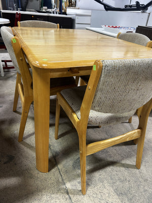 Solid Oak 5-piece Dining Set