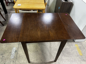 Expandable Drop-Leaf Table