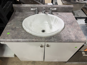 Classic Style Freestanding Bathroom Vanity