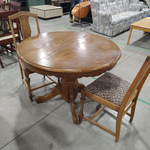 Round Dining Table with 2 chairs