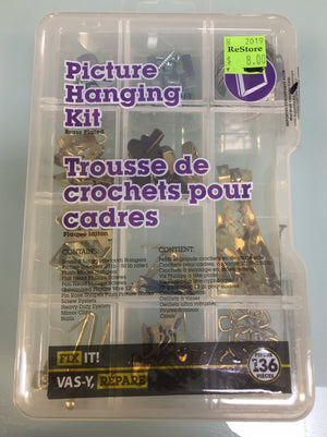 Fix It! Picture Hanging Kit