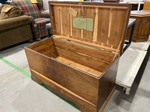 Cedar Chest with Bottom Drawer