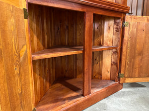 Redwood Corner Cabinet