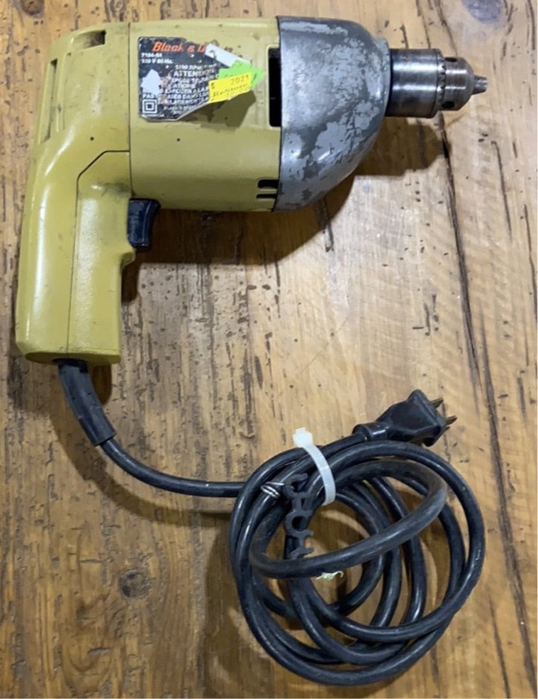 Black & Decker corded drill Model 7520 - Drills - Ottawa, Ontario