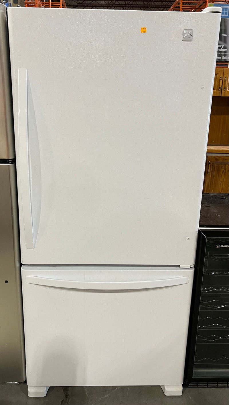 Kenmore refrigerator bottom deals freezer