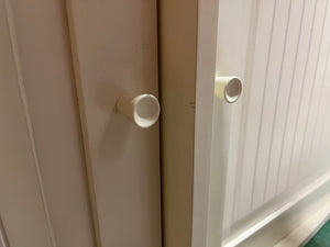 White Double Door Upper Cabinet