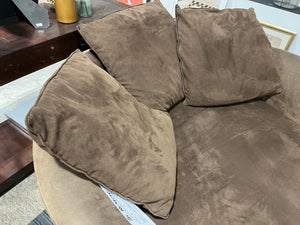 Round Loveseat