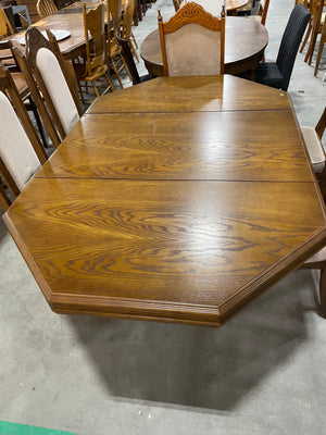 8 Sided Dining Table with Chairs
