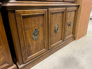Arched Buffet & Hutch with Glass Cabinets